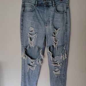 American Eagle Distressed Mom Jean